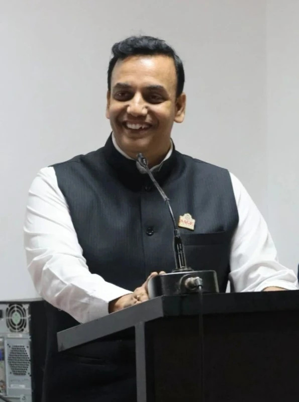 Dr. Ankur Saxena, Academic Leader